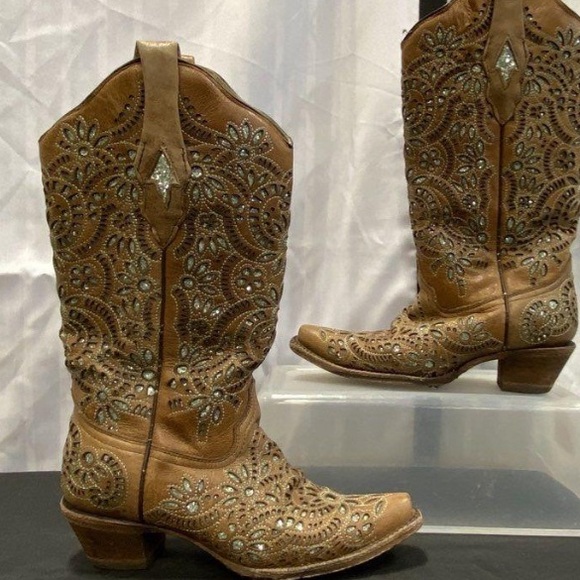 Corral Shoes - Corral Embroidered Tan Leather Laser Cut Western Boots w/Snip Toe Size 7
